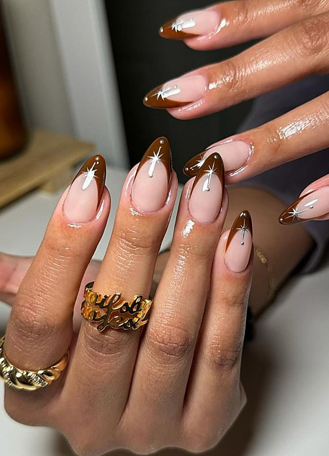Glossy Visual Idea — French Tip Nails 2027