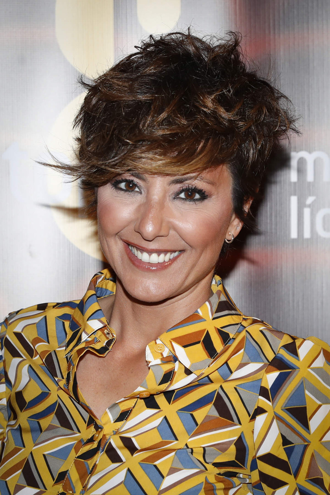 Pixie Cut Visual Idea — Bold Bangs 2027