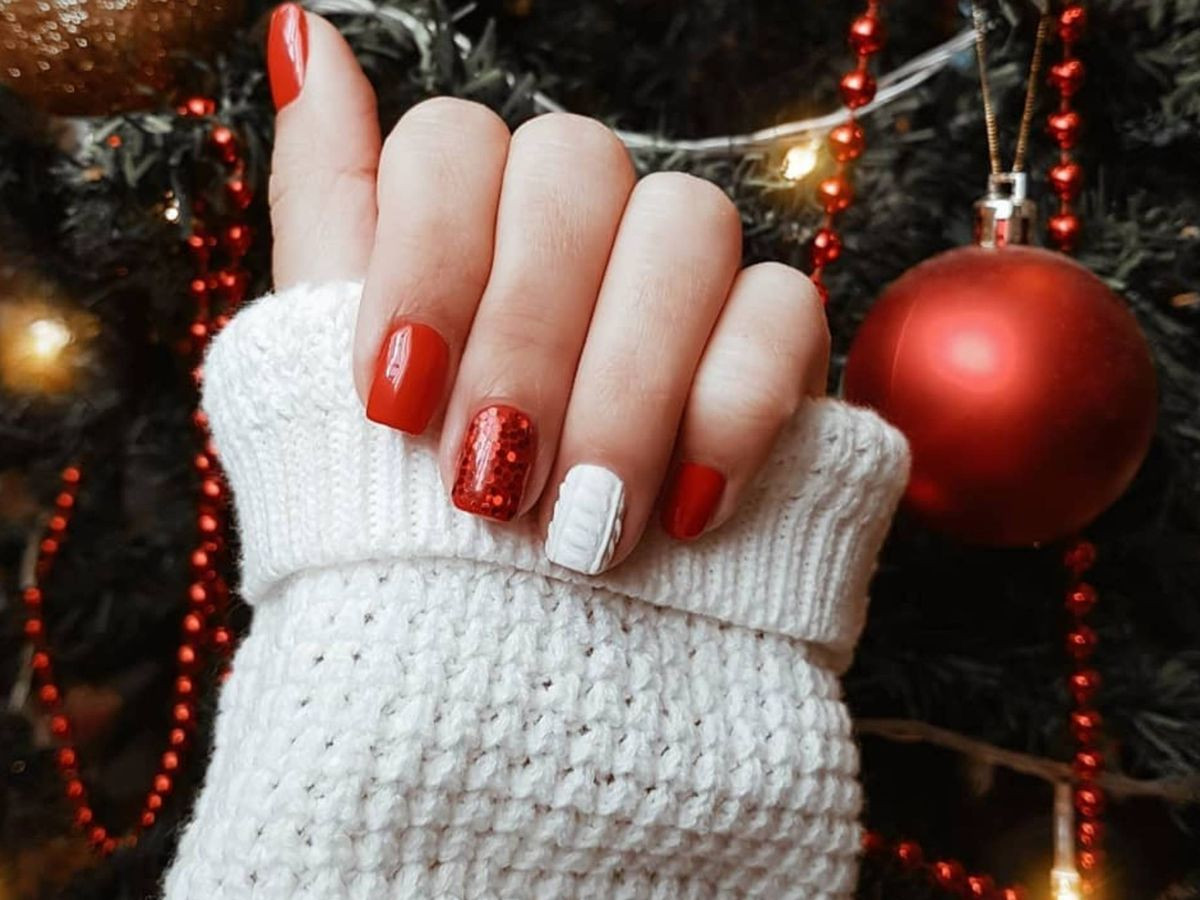 Christmas Visual Idea Christmas Visual Idea — Easy Christmas Nails 2026