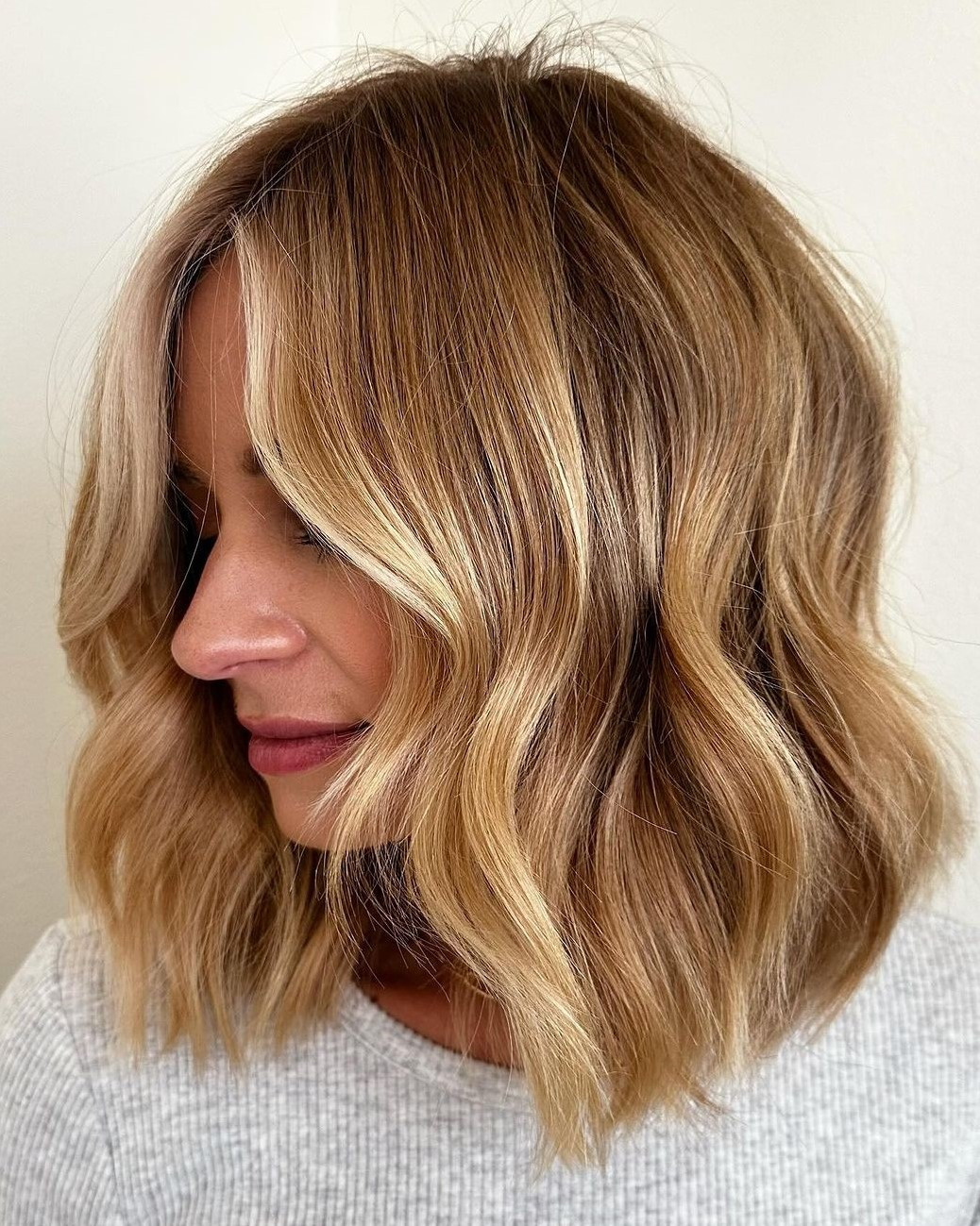 Honey Brown Bob With Face-Framing Highlights — Honey Brown Hair 2027