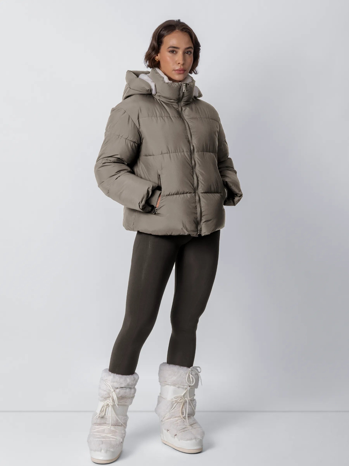 Cozy Winter Warmth: Taupe Puffer with Leggings and Snow Boots Cozy Winter Warmth: Taupe Puffer with Leggings and Snow Boots — Cropped Puffer Outfits 2027