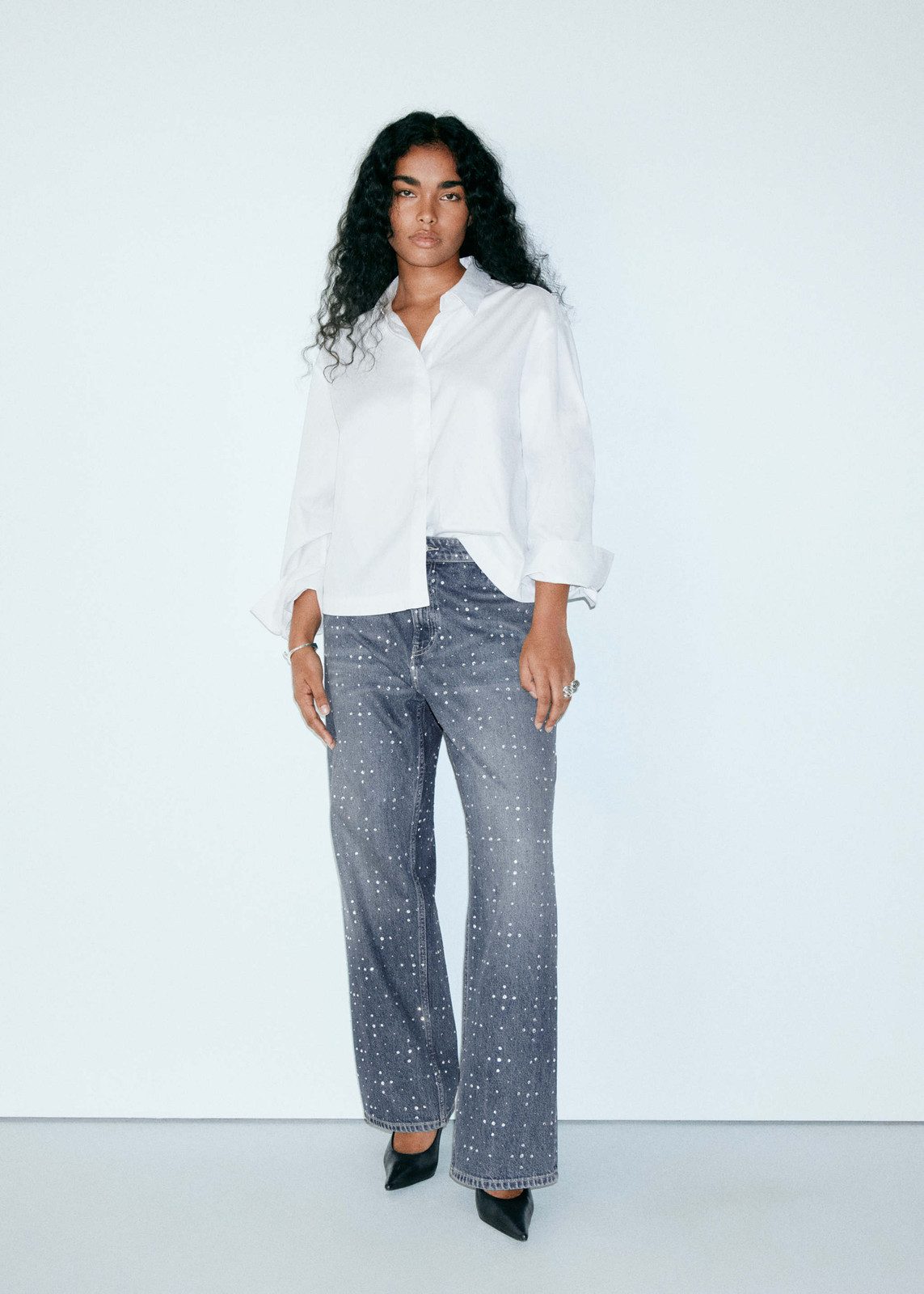 Grey Rhinestone Straight Leg Jeans with Oversized White Shirt and Heels Grey Rhinestone Straight Leg Jeans with Oversized White Shirt and Heels — Straight Leg Jeans 2027