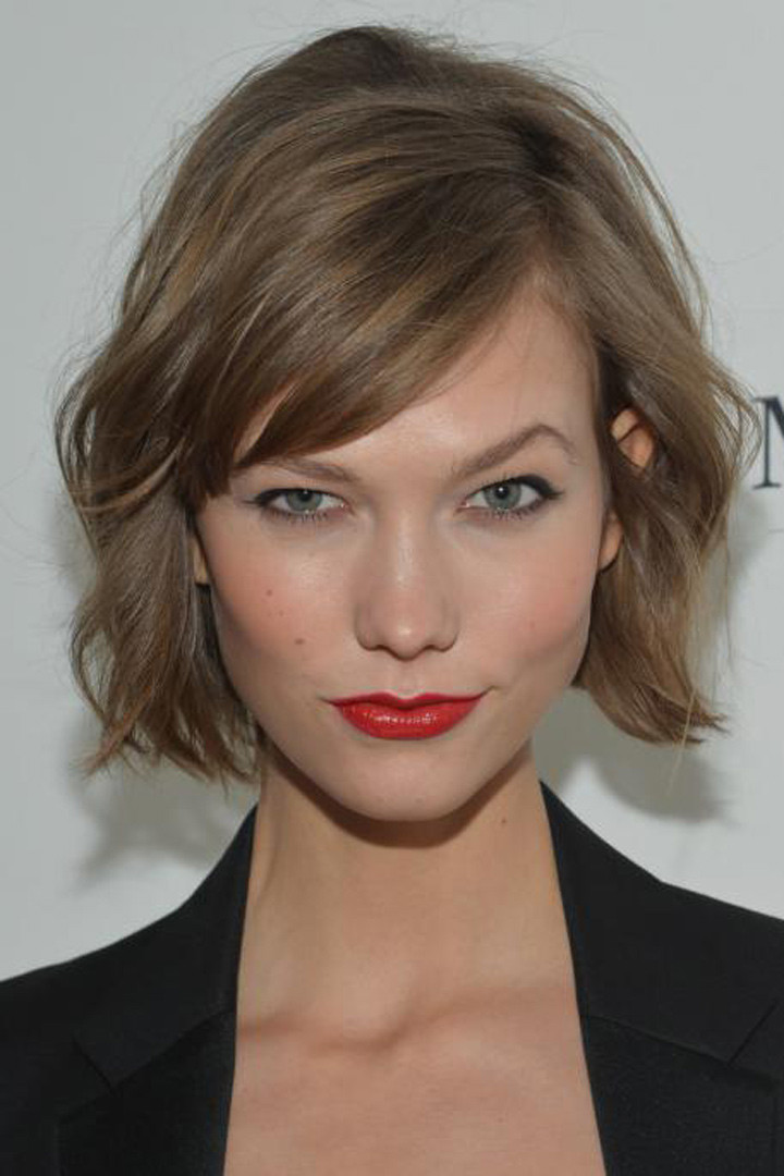 Tousled Medium Brown Chin Bob Tousled Medium Brown Chin Bob — Side Swept Bangs 2027