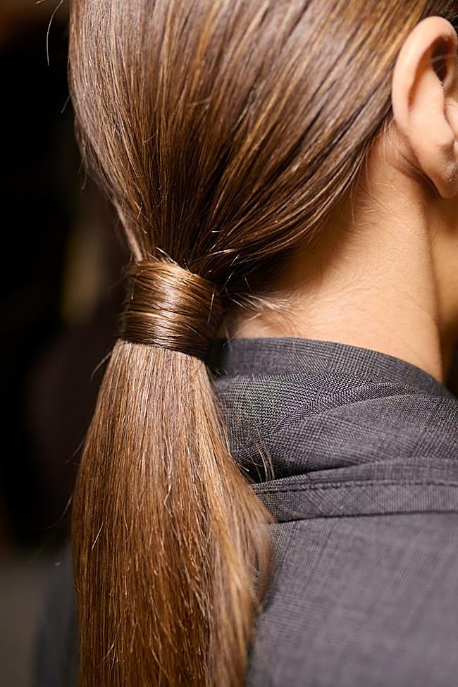 Medium Brown Visual Idea — Summer Ponytails 2027