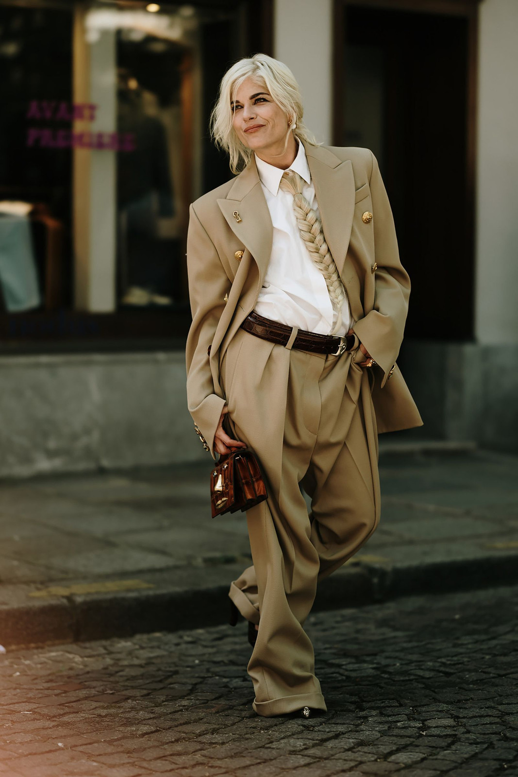 Androgynous Beige Suit with a Unique Braided Tie Androgynous Beige Suit with a Unique Braided Tie — Cream Outfits 2027