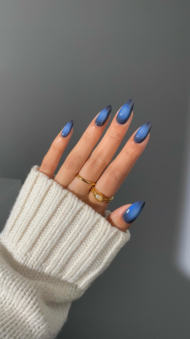 Dark Magnetic Cat Eye Aura Stiletto Nails — Aura Nails 2027