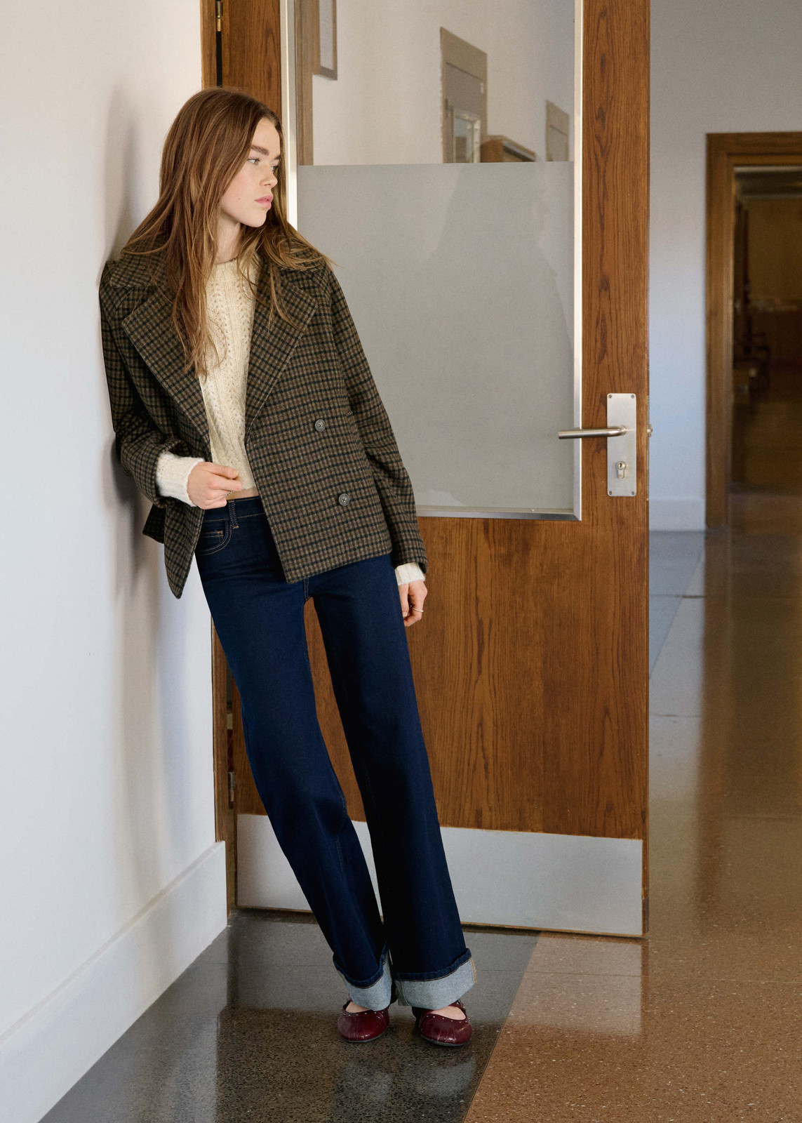 Plaid Blazer and Wide-Leg Jeans: Preppy Meets Casual Chic Plaid Blazer and Wide-Leg Jeans: Preppy Meets Casual Chic — Teen Outfits 2027