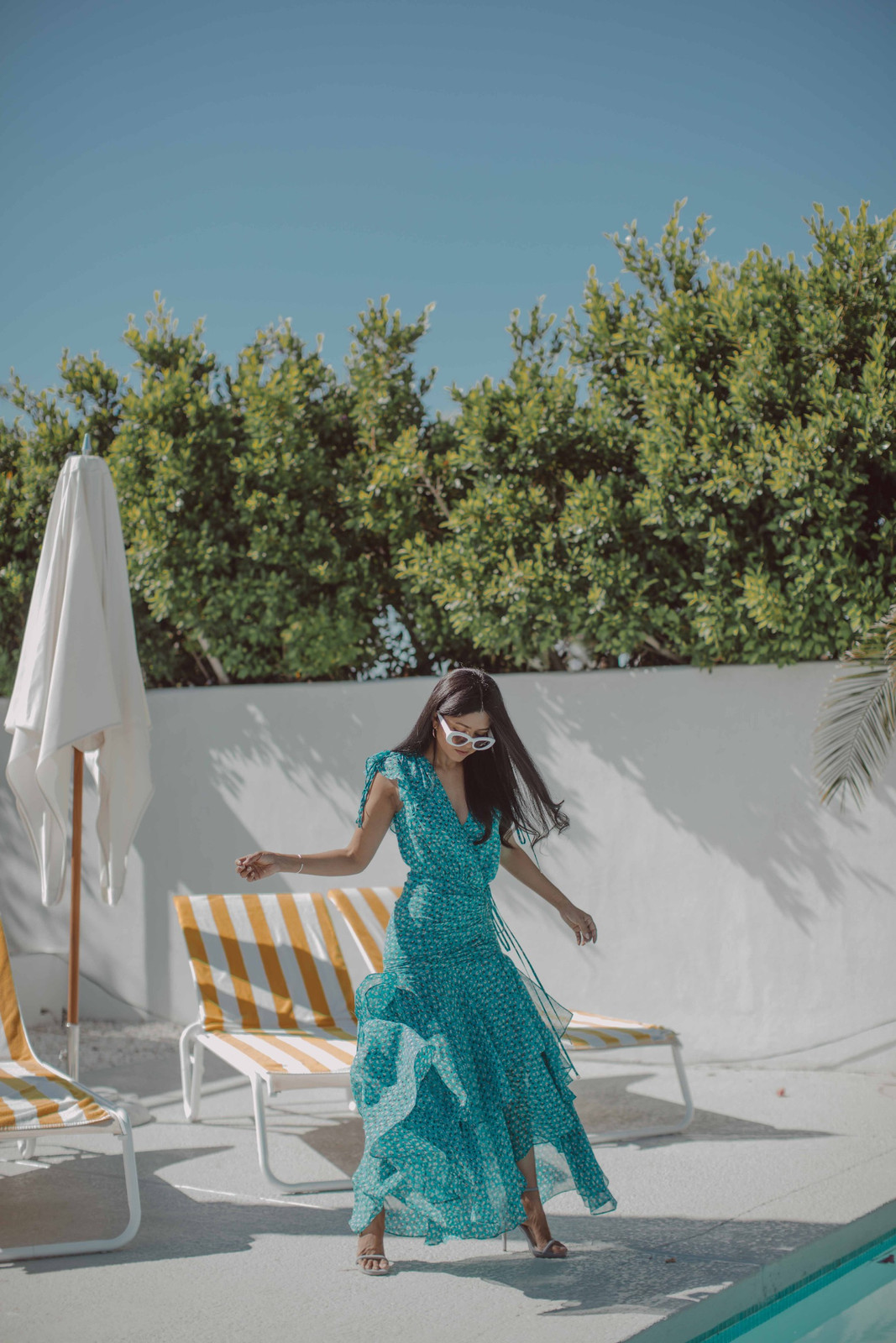 Teal Floral Midi Dress for Chic Daytime Resort Wear Palm Springs Outfits 2027