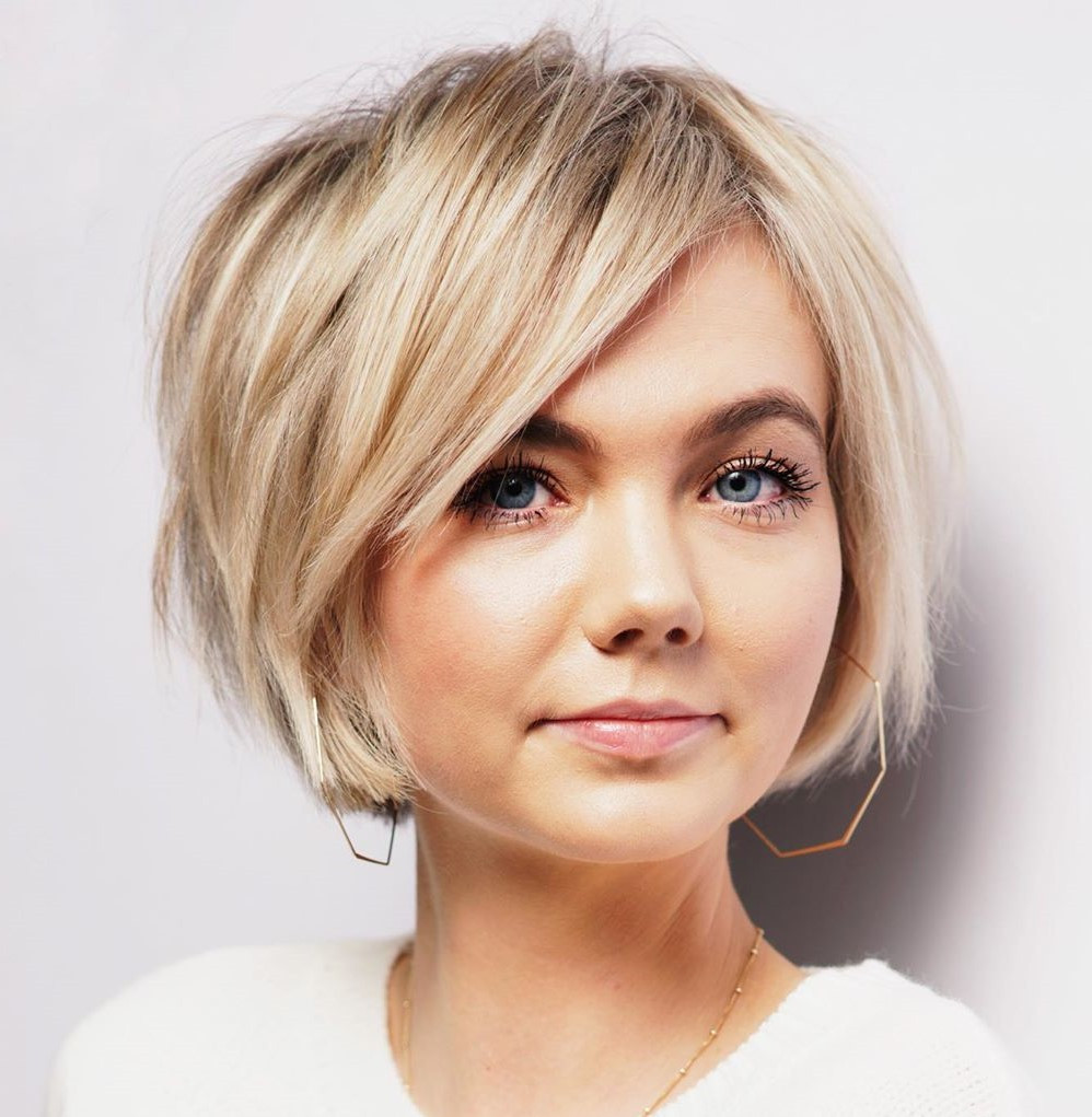 Wavy Blonde Layered Lob Wavy Blonde Layered Lob — Side Swept Bangs 2027