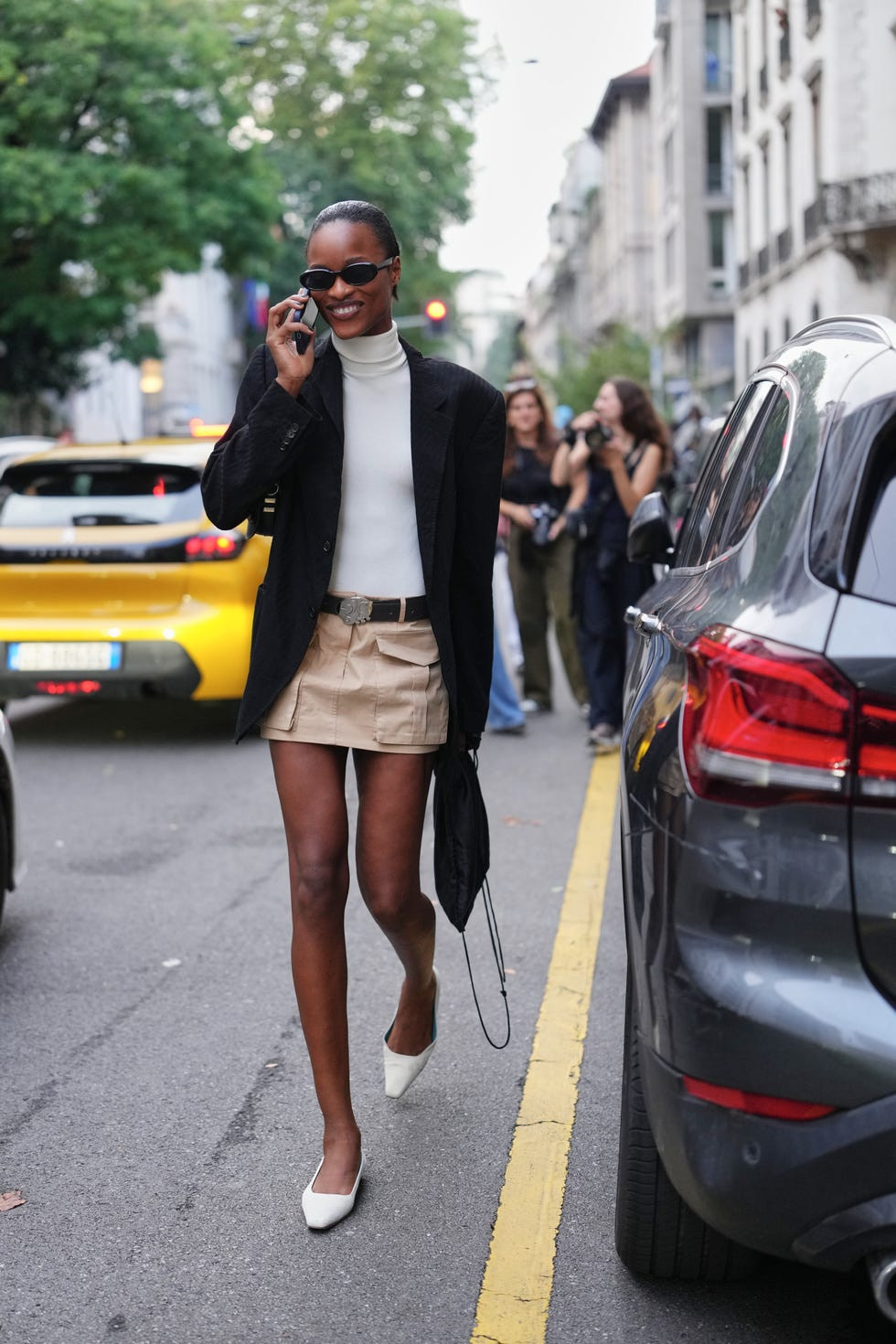 White Pointed-Toe Heels Outfit Idea White Pointed-Toe Heels Outfit Idea — Cargo Skirt Outfits 2027