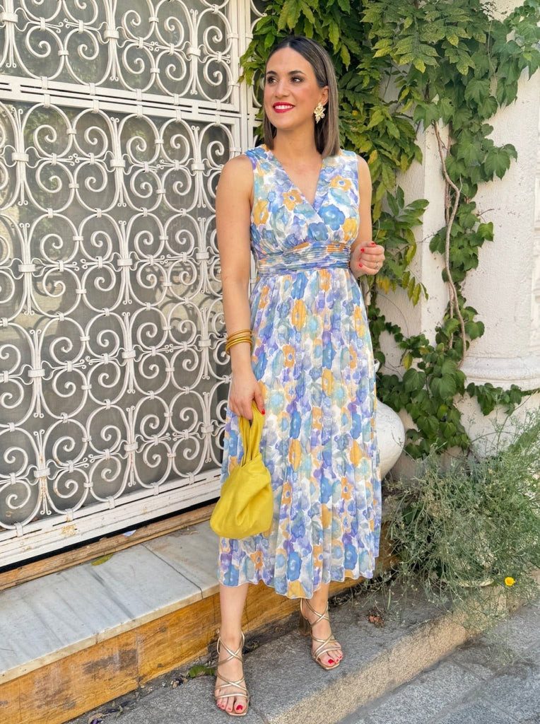Sleeveless Floral Print Dress with Pleated Skirt for a Feminine Confirmation Sleeveless Floral Print Dress with Pleated Skirt for a Feminine Confirmation — Confirmation Outfits 2027