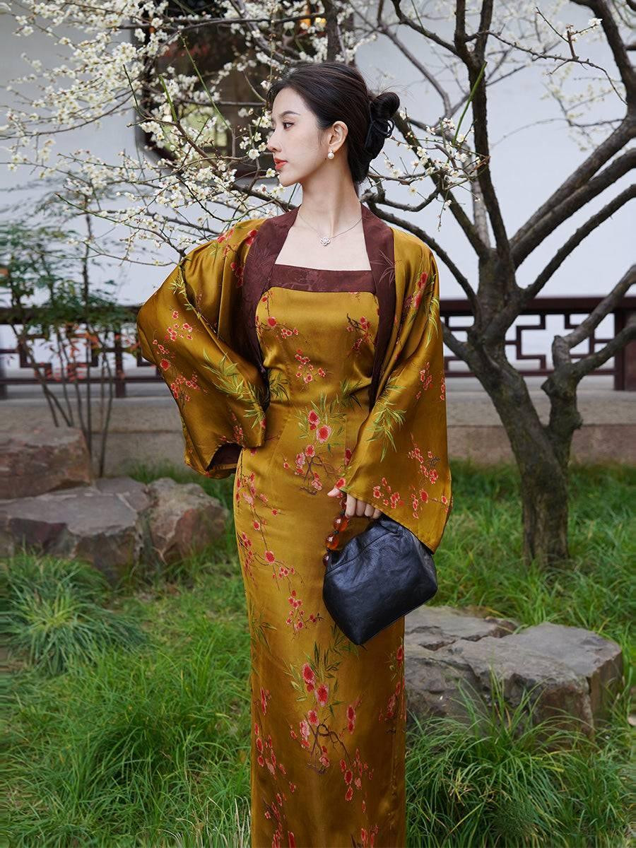 Gold Silk Jacquard Dress with Floral Print and Open Jacket Gold Silk Jacquard Dress with Floral Print and Open Jacket — Gold Dress Outfits 2027