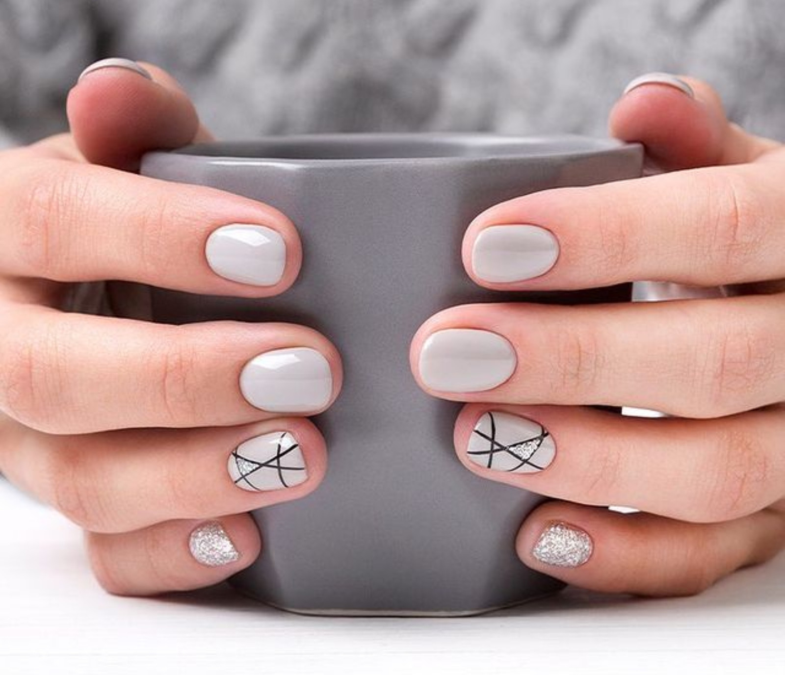 Neat Lines Even Glitter Application Visual Idea Neat Lines Even Glitter Application Visual Idea — Short Winter Nails 2027