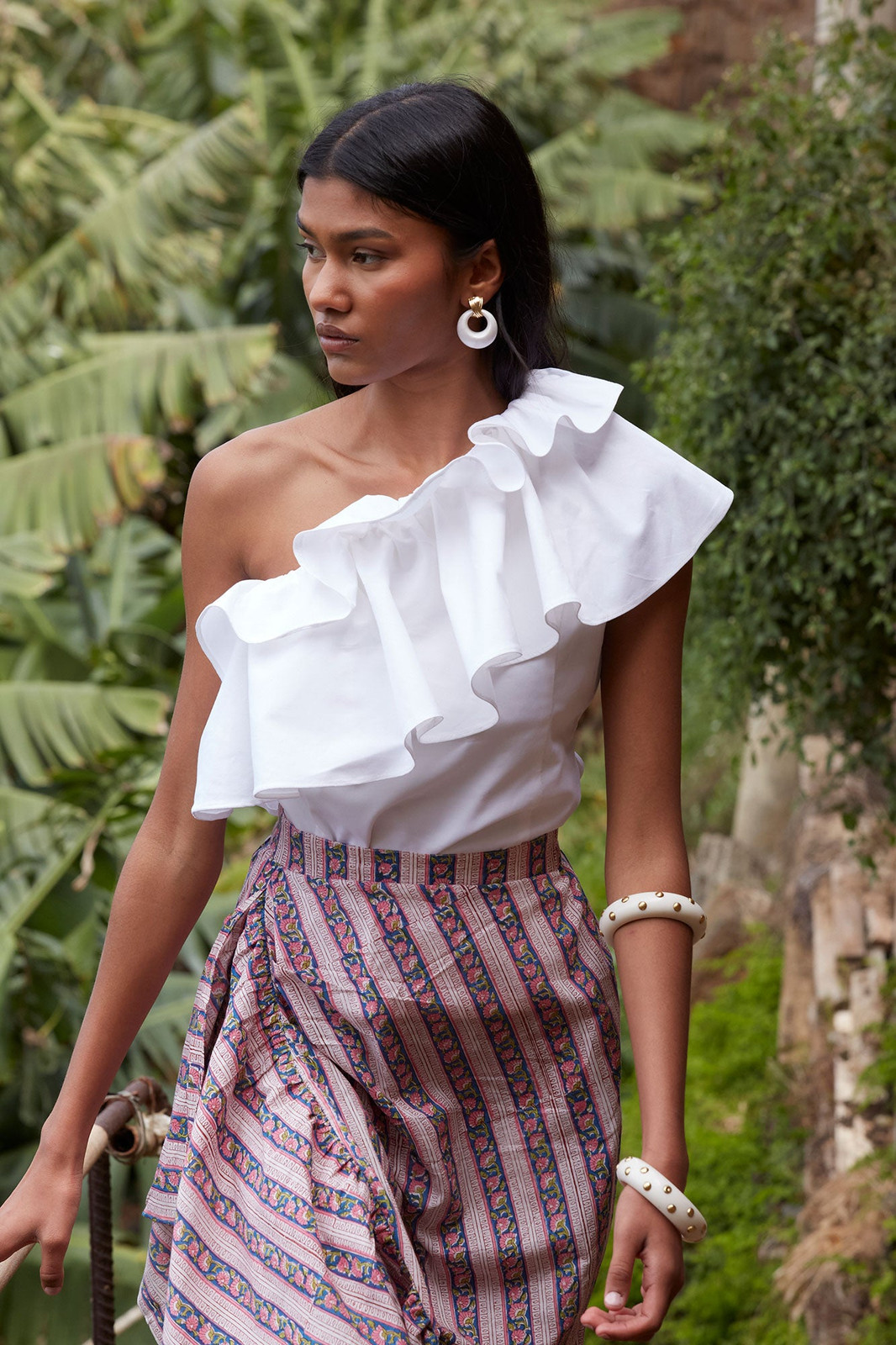 One-Shoulder Ruffle Top with a Patterned Skirt for Resort Style One-Shoulder Ruffle Top with a Patterned Skirt for Resort Style — Ruffle Top Outfits 2027