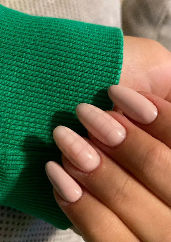 Red Stars On Accent Nails Visual Idea Red Stars On Accent Nails Visual Idea — Concert Nails 2027