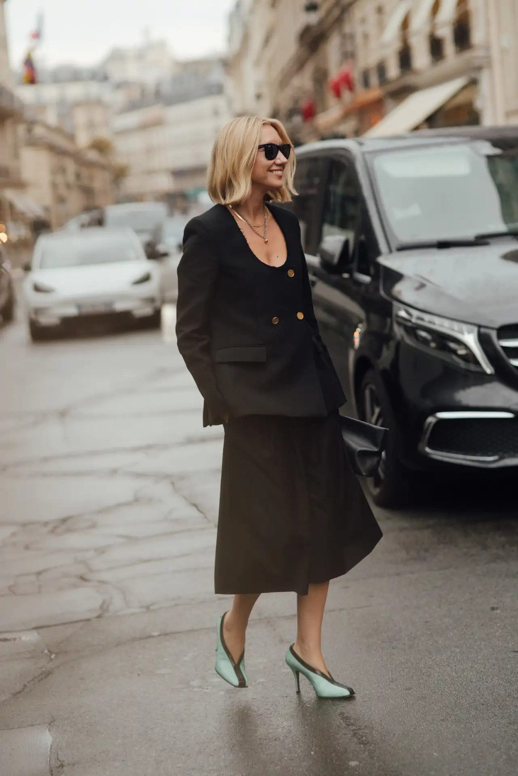 Black Blazer Black Scoop-Neck Top Outfit Idea Black Blazer Black Scoop-Neck Top Outfit Idea — Fall Outfits 2026