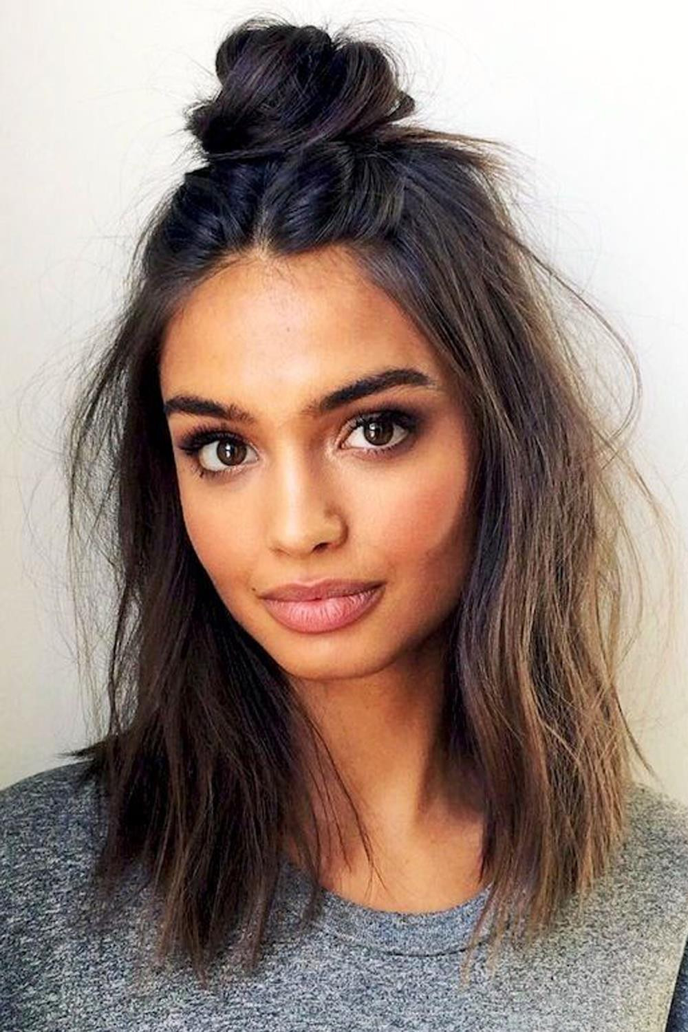 Collarbone Bob With Messy Top Knot Collarbone Bob With Messy Top Knot — Simple Hairstyles 2027