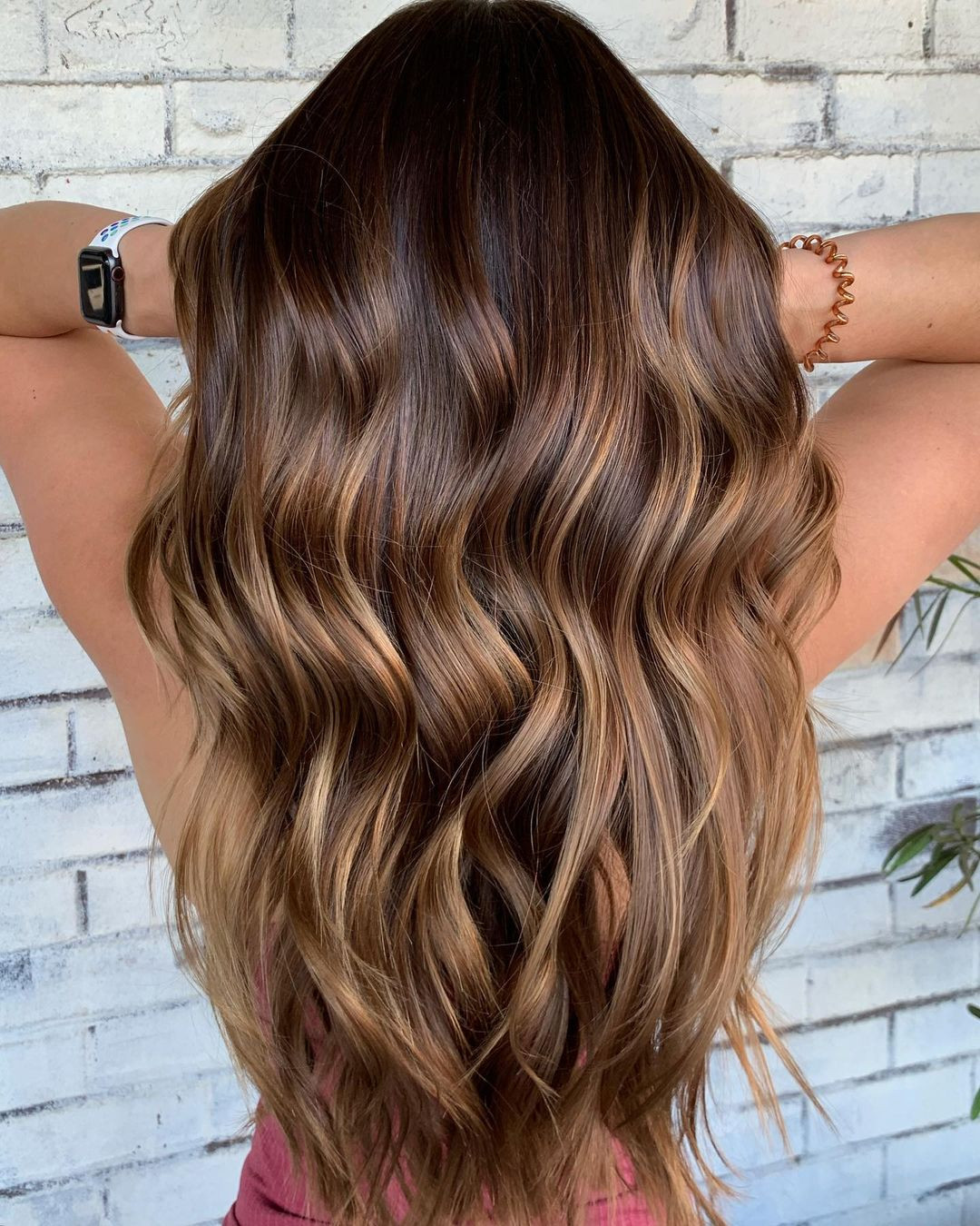 Loose Waves Visual Idea Loose Waves Visual Idea — Candlelit Brunette 2027