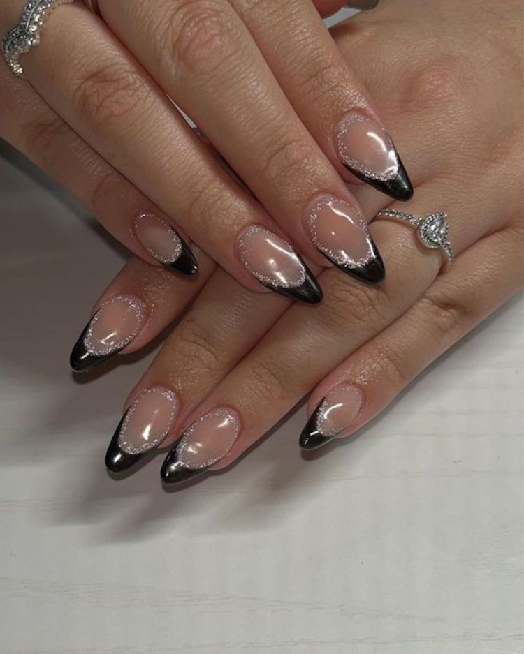Black French Tips With Glitter Outline Visual Idea Black French Tips With Glitter Outline Visual Idea — Black Nails 2027