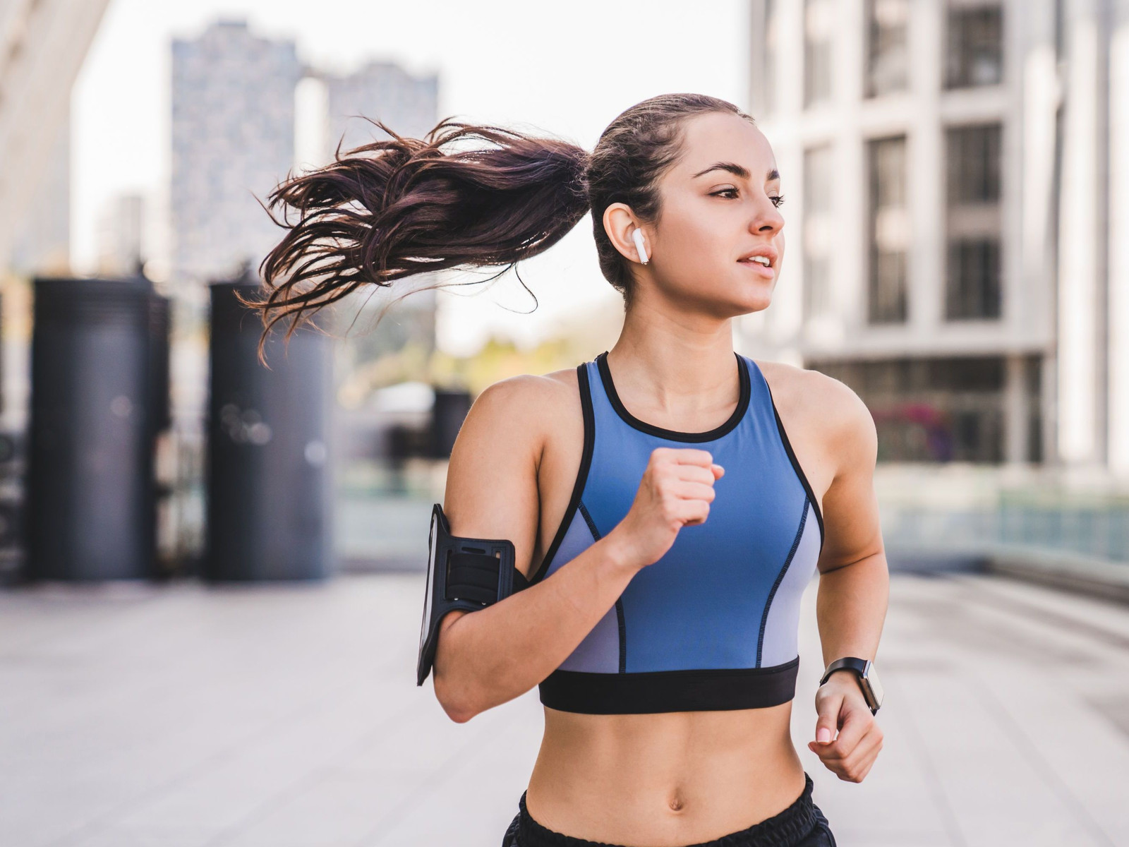 Wavy Mid-Back High Ponytail Wavy Mid-Back High Ponytail — Running Hairstyles 2027