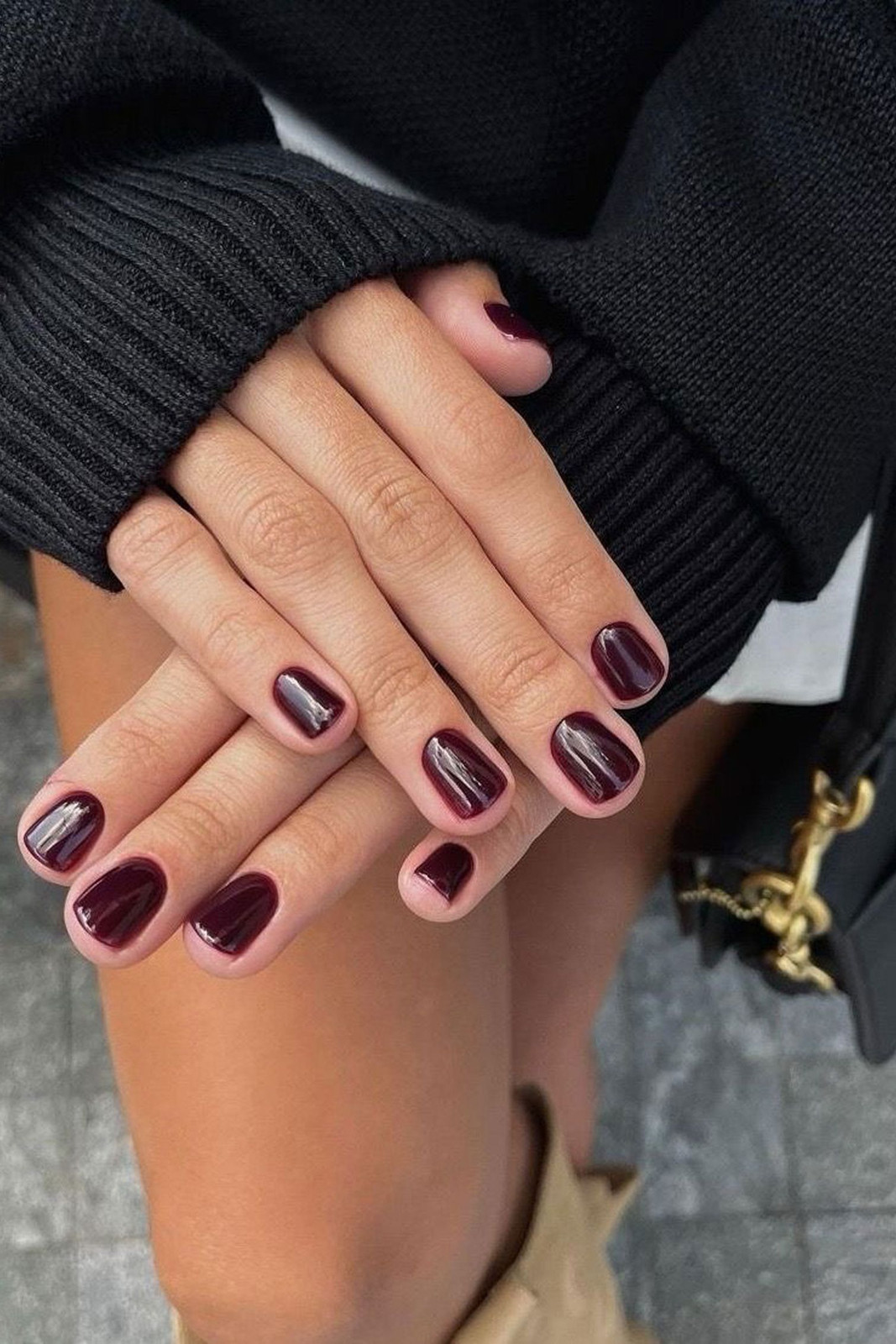 Deep Burgundy Cool-Toned Nails Deep Burgundy Cool-Toned Nails — Simple Winter Nails 2027