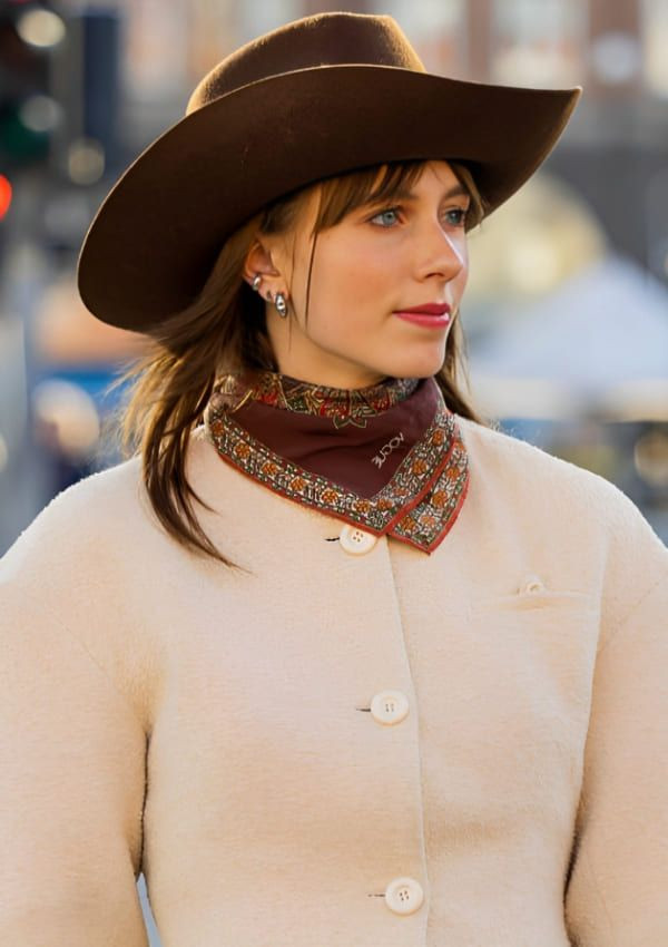Collarbone Waves With Curtain Bangs Collarbone Waves With Curtain Bangs — Cowboy Hat Hairstyles 2027