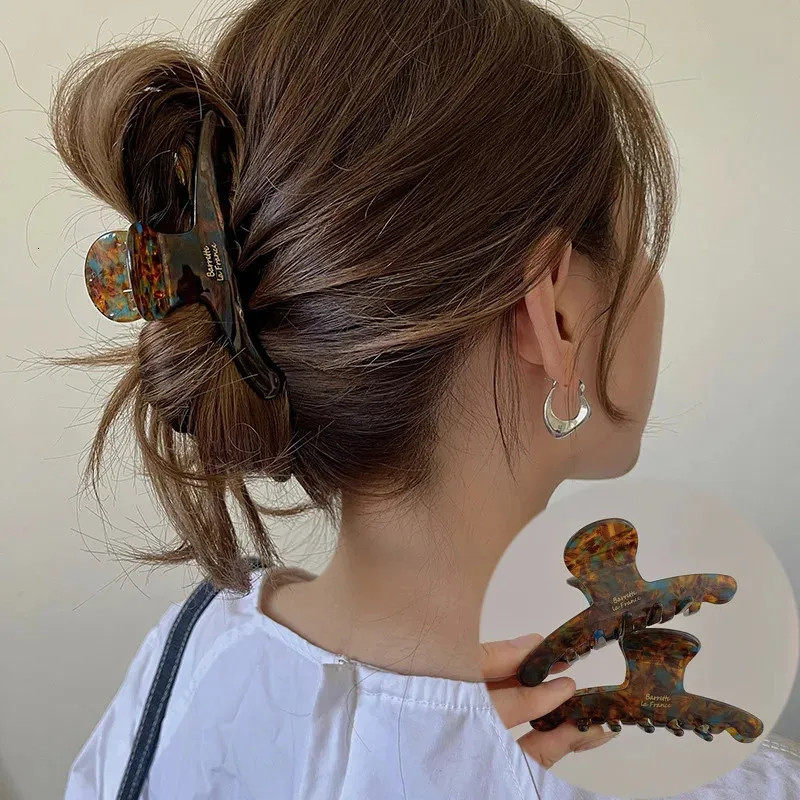 Claw Clip Bun 2027