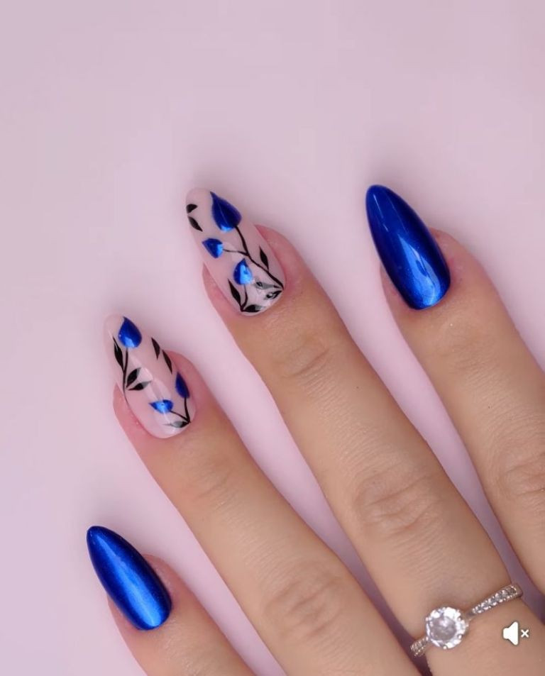 Minimalist Black Floral Line Art Nails Minimalist Black Floral Line Art Nails — Spring Floral Nails 2027