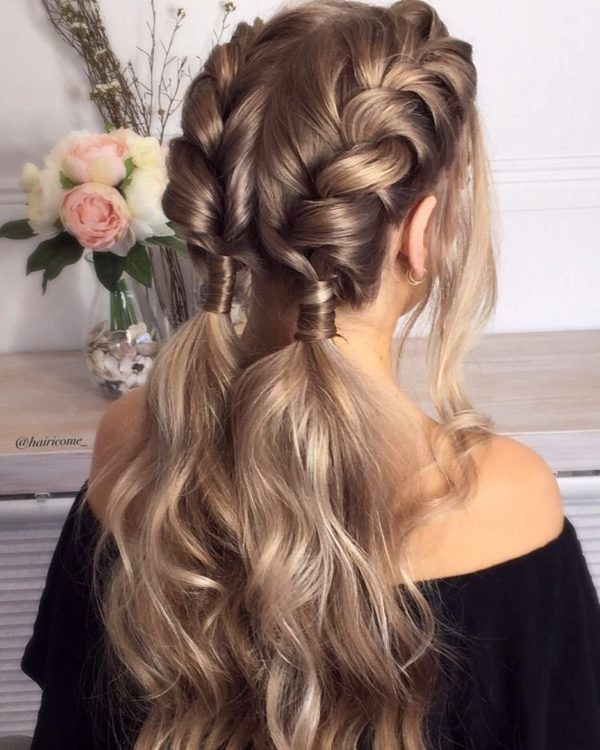 Ash Blonde With Subtle Highlights Visual Idea — Bridesmaid Hairstyles 2027
