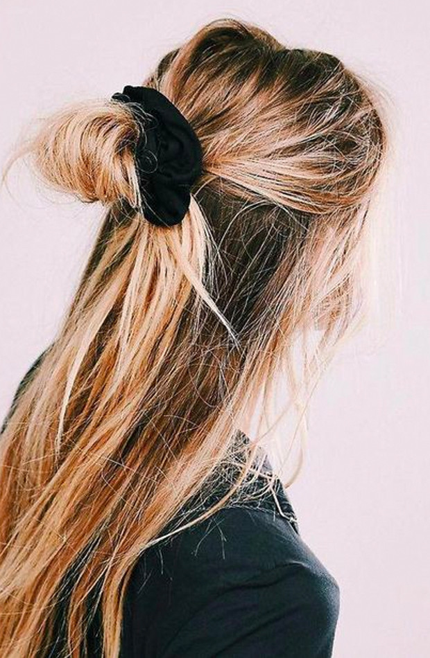 High Messy Bun With Scrunchie High Messy Bun With Scrunchie — Simple Hairstyles 2027