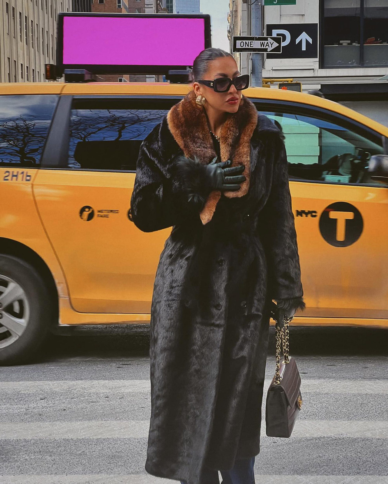 Street Style Savvy: Black Fur Coat and Leather Gloves Street Style Savvy: Black Fur Coat and Leather Gloves — Mob Wife Outfits 2027