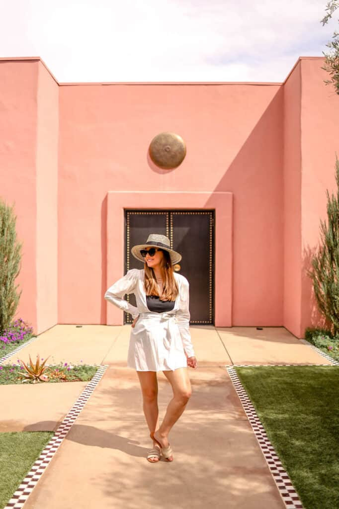 White Linen Wrap Shirt for Versatile Resort Wear Palm Springs Outfits 2027