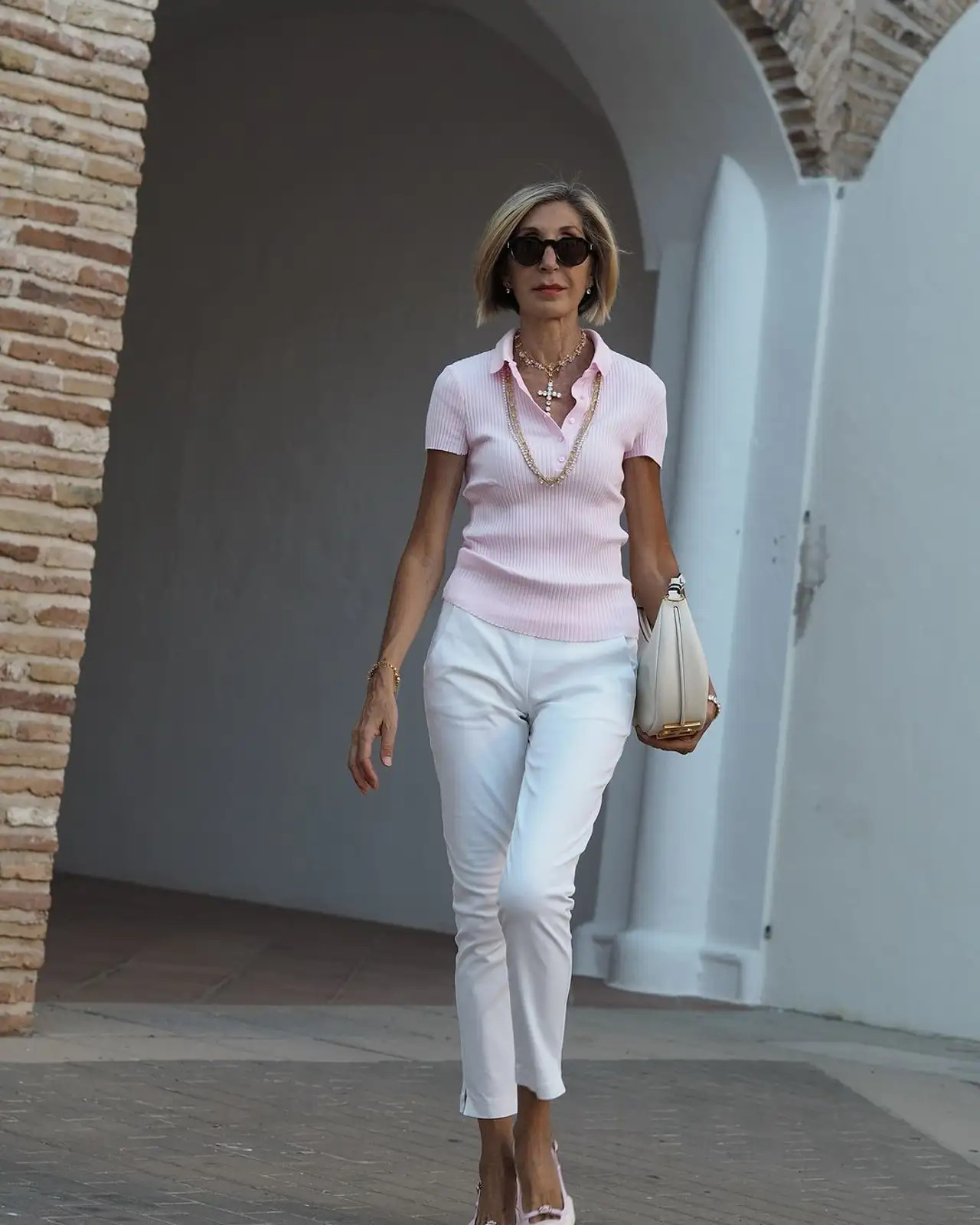 Pink Polo Shirt with Slim White Trousers for Casual Daytime Pink Polo Shirt with Slim White Trousers for Casual Daytime — Vintage Outfits 2027