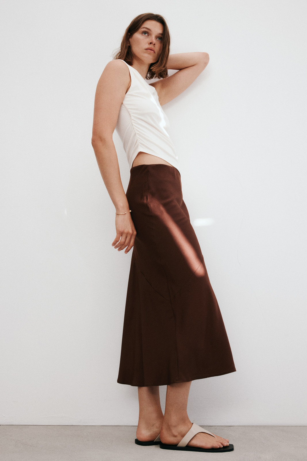 Beige Flat Sandals Outfit Idea Beige Flat Sandals Outfit Idea — Slip Skirts 2027