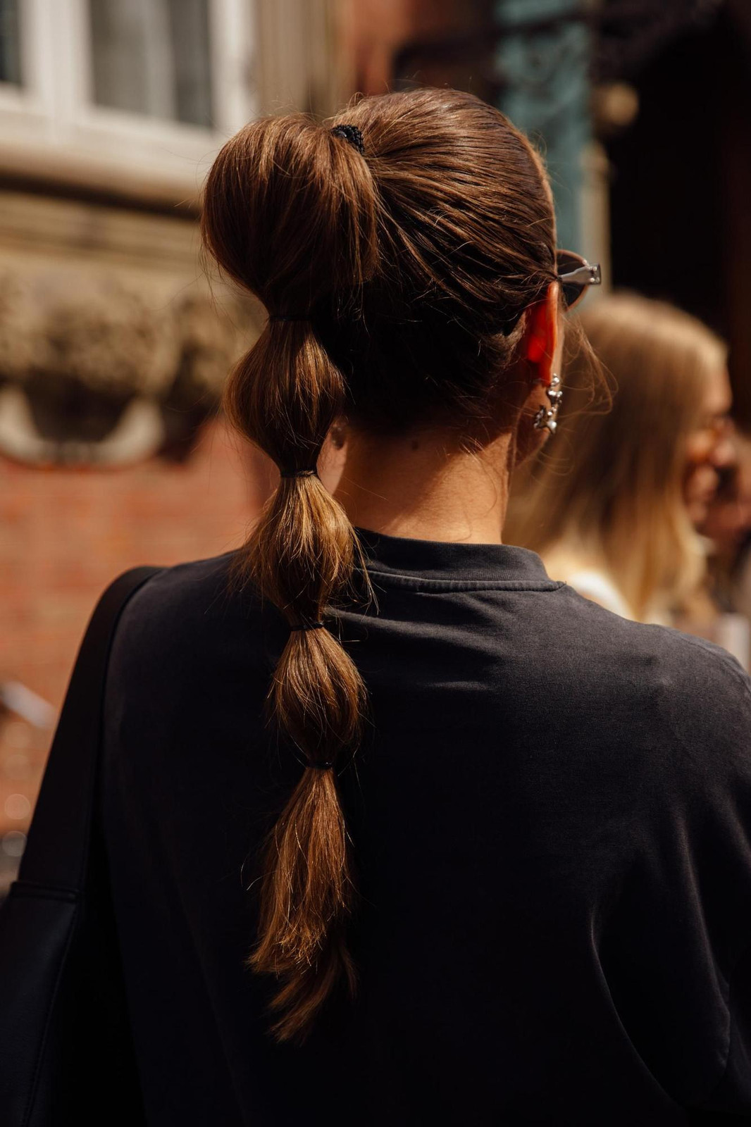 Wavy Brown Bubble Ponytail — Summer Ponytails 2027