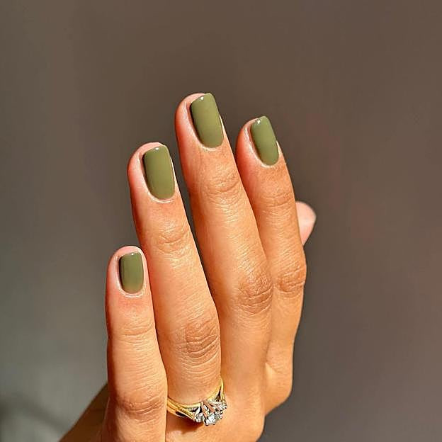 Velvety Matte Visual Idea Velvety Matte Visual Idea — Green Nails 2027