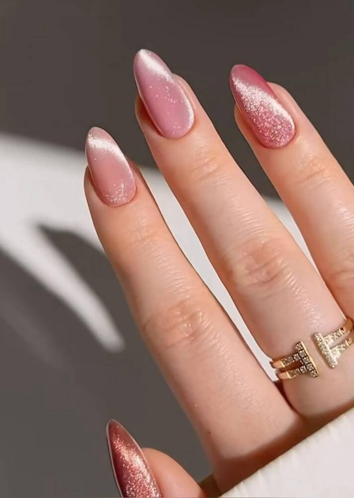 Cat-Eye Glitter Visual Idea Cat-Eye Glitter Visual Idea — Winter Nail Trends 2027