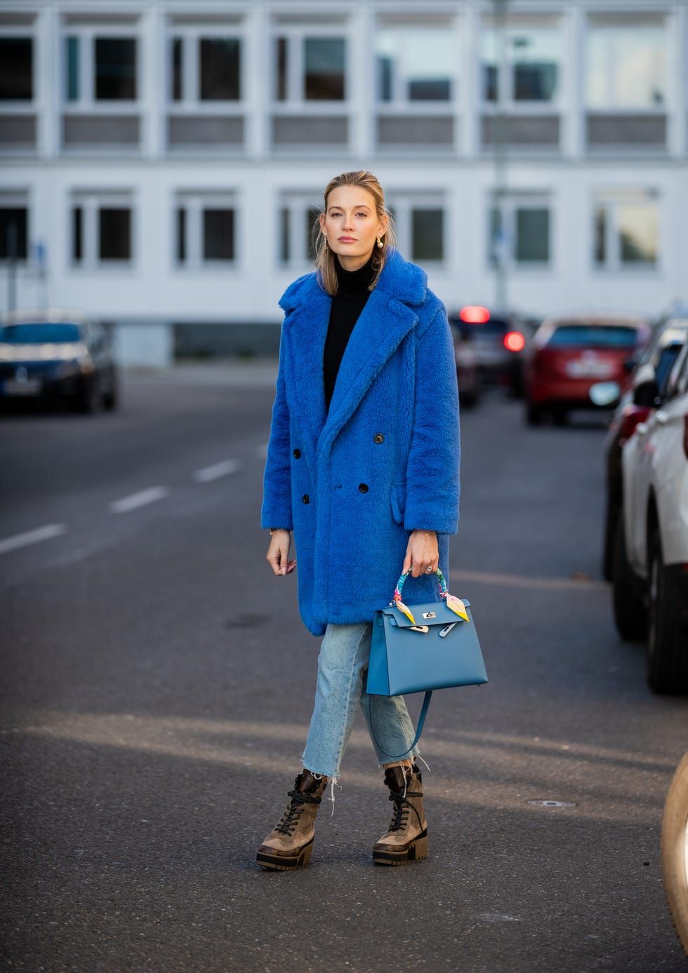 Teddy Coat Warmth: Dr. Martens Boots with Jeans and Turtleneck Teddy Coat Warmth: Dr. Martens Boots with Jeans and Turtleneck — Doc Martens Outfits 2027