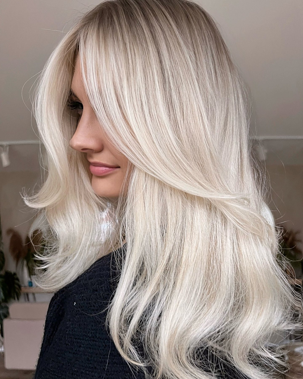 Layers Visual Idea — Beige Blonde Hair 2027