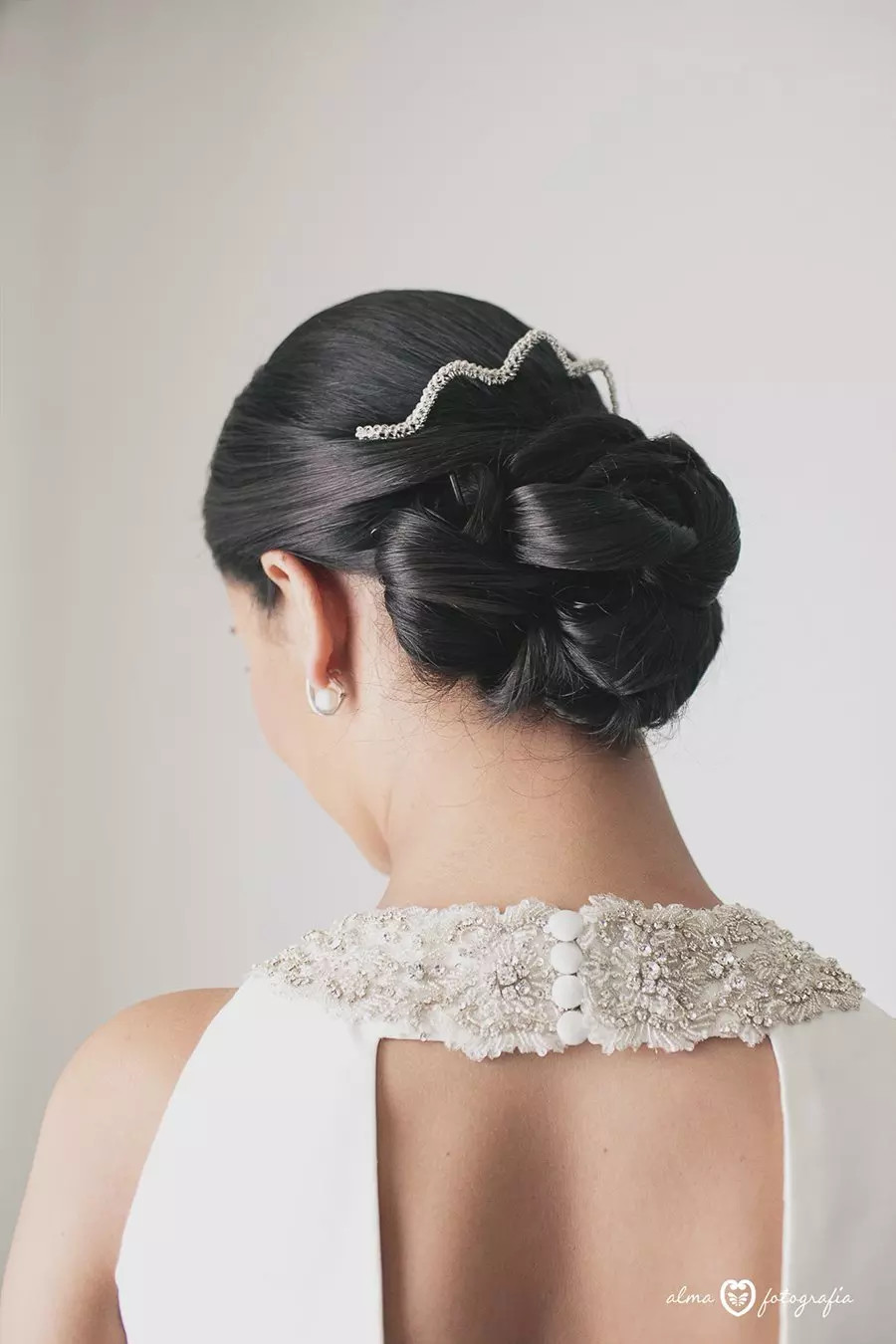 Chin Visual Idea Chin Visual Idea — Bridal Updos 2027