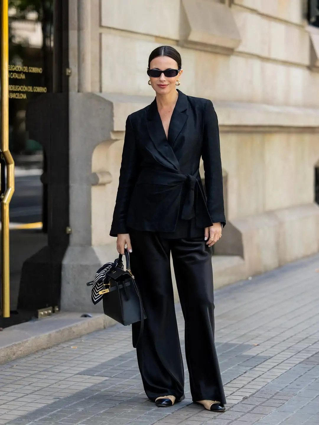 Wrap Blazer and Wide-Leg Trousers for Sophisticated Networking Wrap Blazer and Wide-Leg Trousers for Sophisticated Networking — Networking Outfits 2027