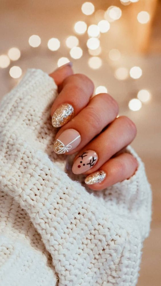 Nude with White Bow and Reindeer Face Nude with White Bow and Reindeer Face — Christmas Bow Nails 2026