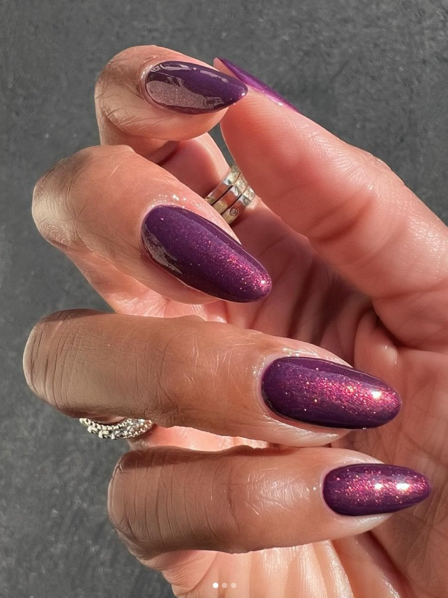Deep Plum Shimmer Glossy Nails Deep Plum Shimmer Glossy Nails — Frosted Nails 2027