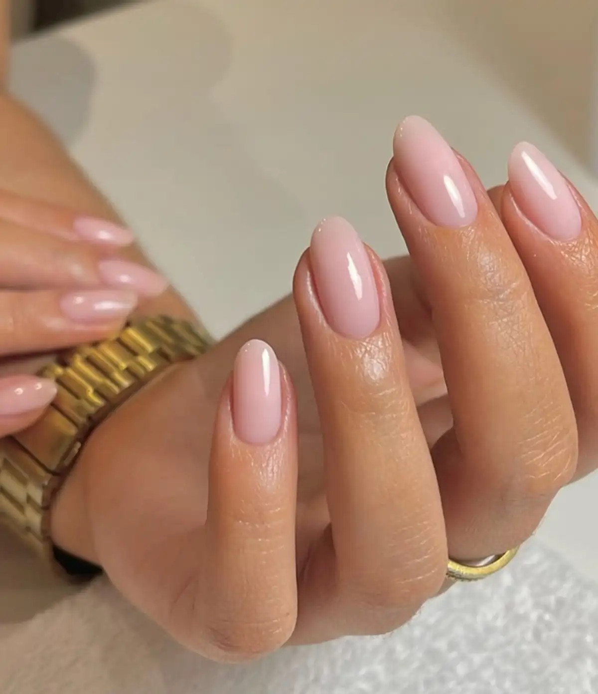 Milky Pearlescent Oval Nails Milky Pearlescent Oval Nails — Dusty Rose Nails 2027