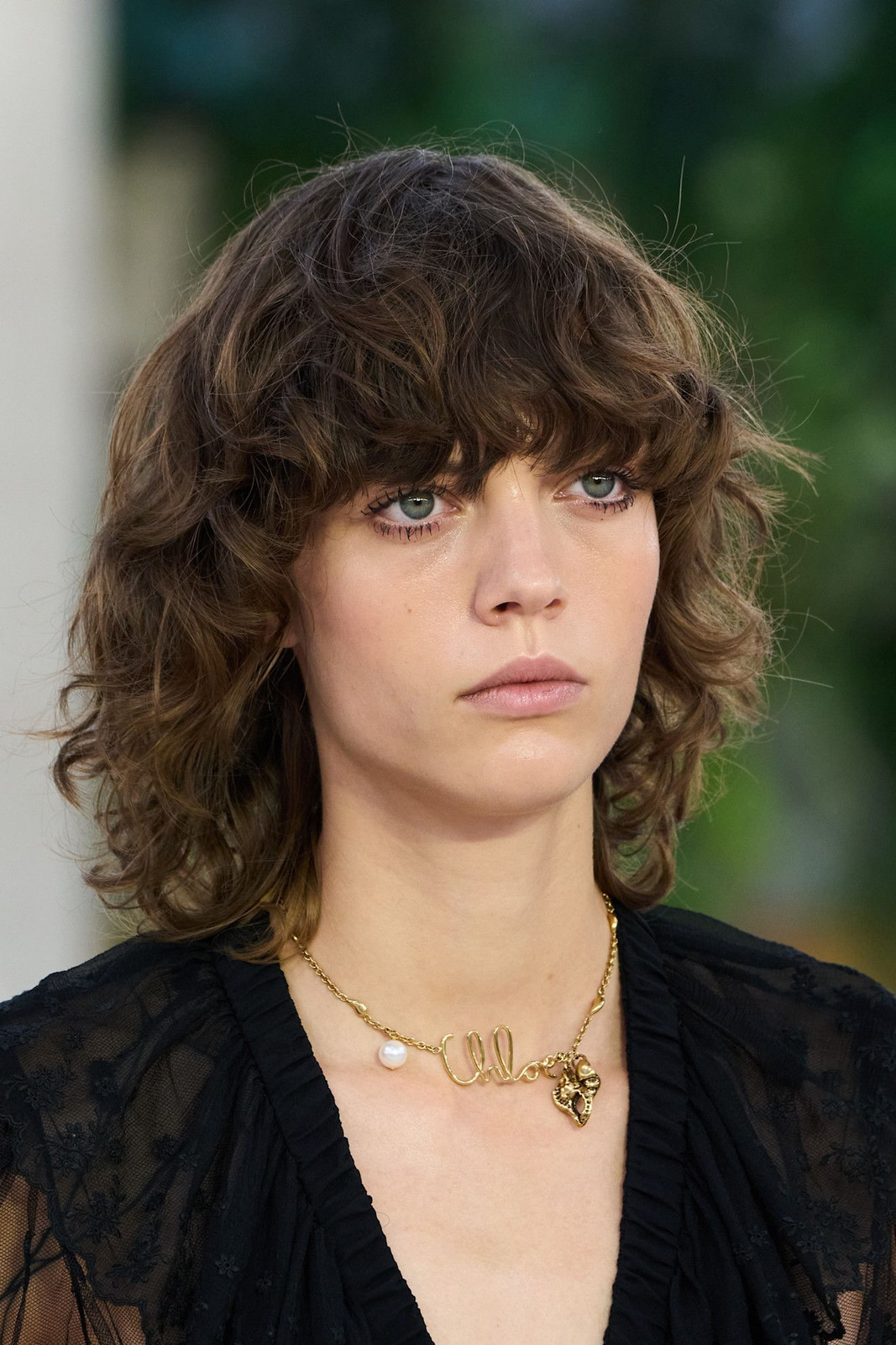 Layered Bob With Wispy Bangs and Textured Curls Layered Bob With Wispy Bangs and Textured Curls — Curly Bob 2027