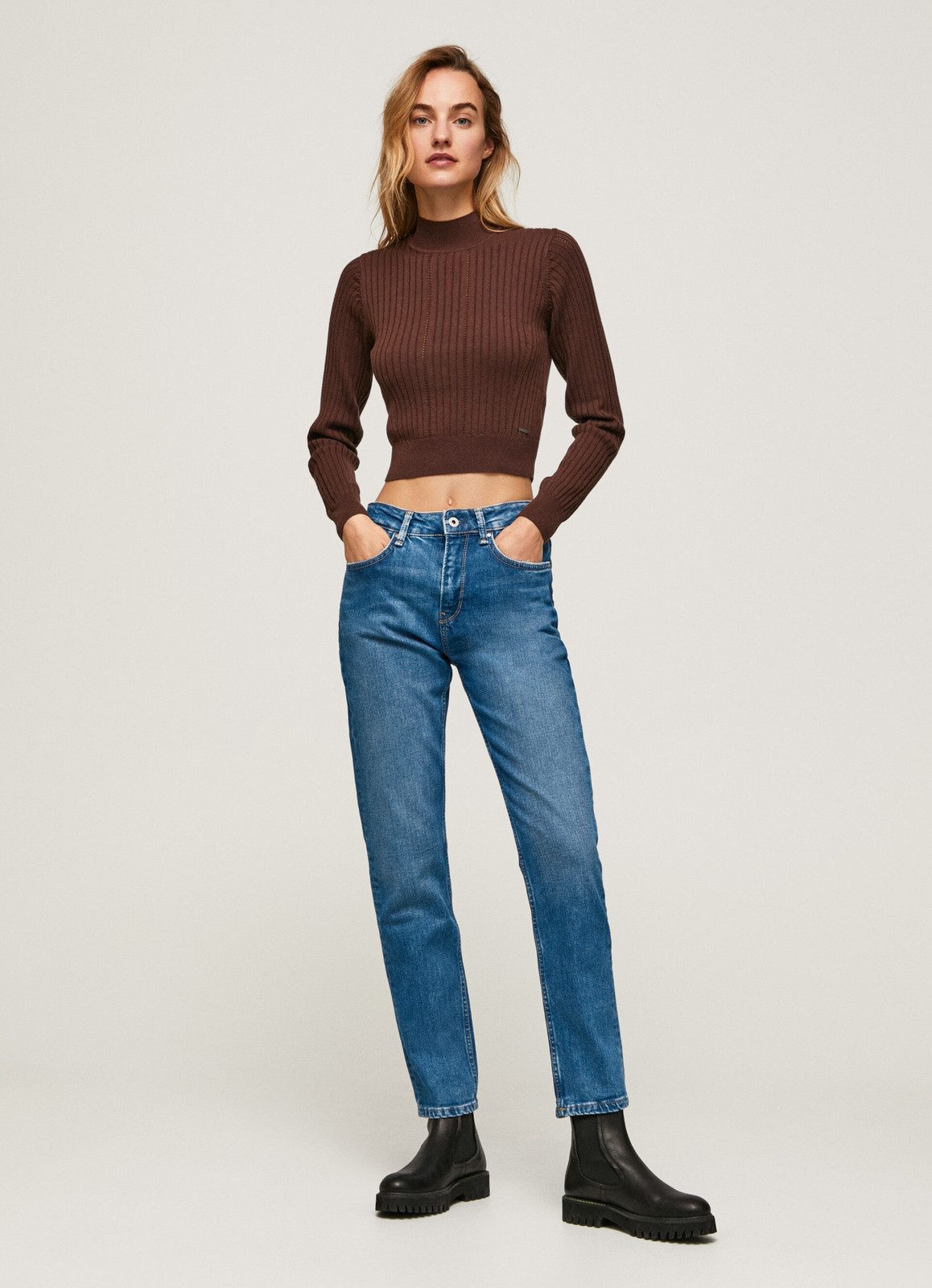 Blue Straight Leg Jeans with Brown Ribbed Cropped Sweater and Black Boots Blue Straight Leg Jeans with Brown Ribbed Cropped Sweater and Black Boots — Straight Leg Jeans 2027
