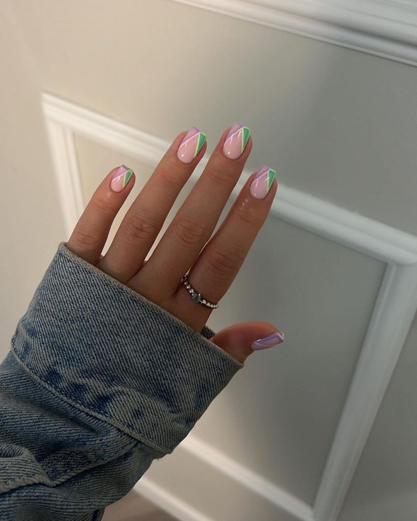 Glossy Visual Idea Glossy Visual Idea — Short Graduation Nails 2027