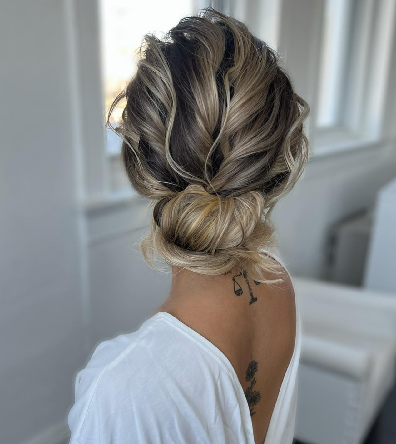 Light Brown Blonde Highlighted Messy Bun Light Brown Blonde Highlighted Messy Bun — Messy Bun 2027