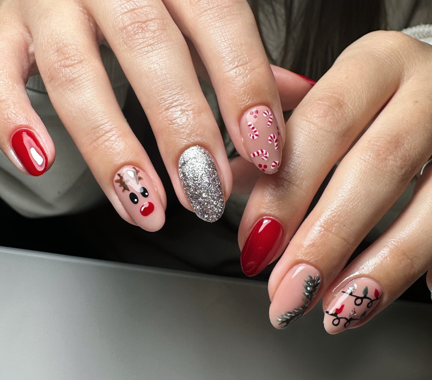 Winter Christmas Visual Idea Winter Christmas Visual Idea — Winter Round Nails 2027