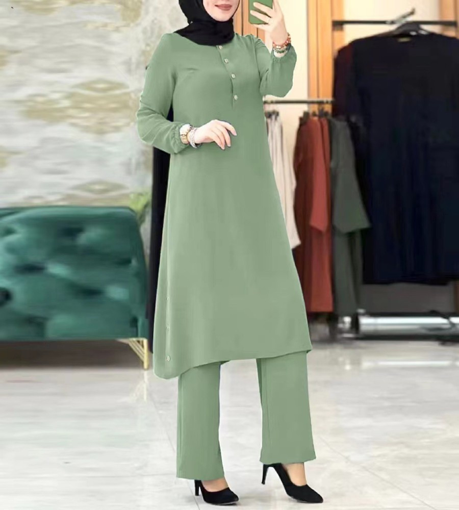 Light Green Textured Tunic and Trousers Set Light Green Textured Tunic and Trousers Set — Hijab Outfits 2027